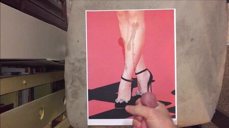 Joey King Sperma-Hommage 06