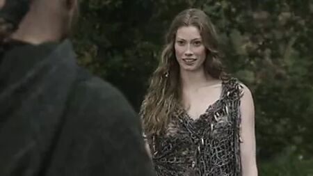 Alyssa Sutherland – Vikings Staffel 1 – Staffel 3: Zusammenfassung