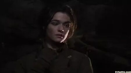 Rachel Weisz – „Enemy at the Gates“ (Vollaufnahme des Gesäßes)