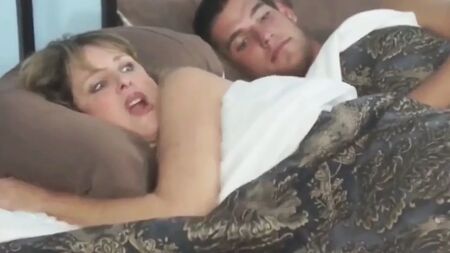 Das Bett mit der Stiefmutter teilen