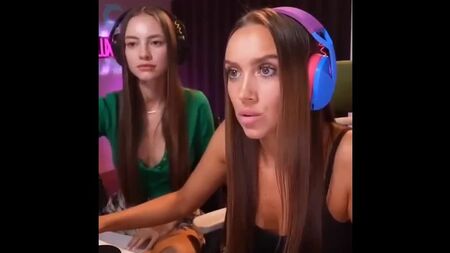 Die Kleine wurde von Luxury Girl und Sola Zola geschwängert