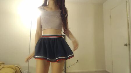 Elfieh - Tiny Teen Striptease (1080p) [Amateur, Petite Teen, Solo, Posieren, Striptease]