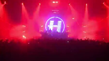 Danny Byrd + MC GQ Live von Hospitality In The Park 2018