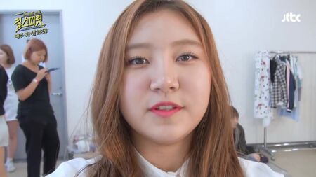 [Show] Sungyeon x Hyemi x Soyeon x Seunghui Special Cam!!! Umkleidekabine spionieren @ Girls Spirit