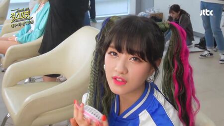[CLOSE CAM] Hyemi x Soyeon x Oh Seunghee x Sungyeon_Spy on the girls' waiting room 2!!!
