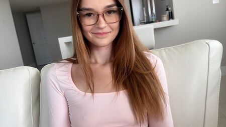 Einer 18-jährigen Stiefschwester Sex beibringen
