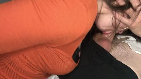 UNREAL THROAT FUCKING- Lächerliche Deepthroat von einem sexy Instagram Slut POV