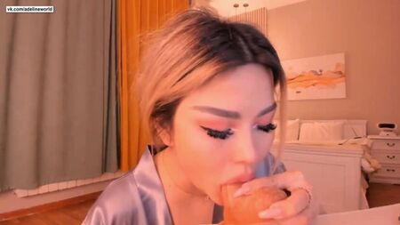 Kazakh girl sucking and thrusting (saugen, saugen, porno, blowjob, kirgisisch, usbekisch, sex, zuhause, asiatisch, webcam, titten)