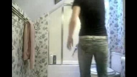 Versteckte Kamera in der Toilette gefangen, was ich brauche