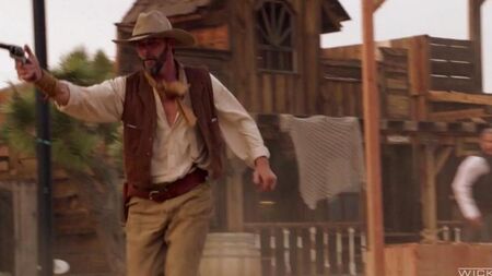 Der Cowboy leckte eine rosa harte Klitoris und bestraft