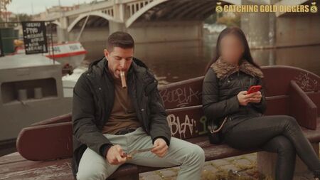 Echter Pornostar fickt mit zufälligem Kerl