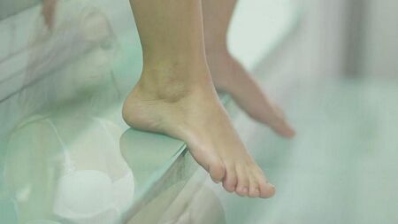 Liebende küssten sich lange Zeit, bis sie zum Sex selbst wechselten