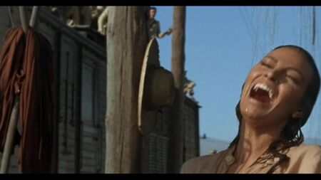 Raquel Welch nackt – 100 Rifles (1969)