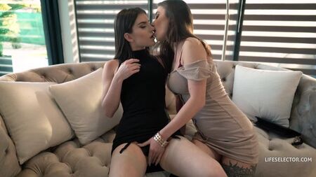 Liya Silver & Stefany Kyler (Escort-Süchtige außer Kontrolle)