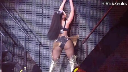 Nicki Minaj – Sexy Tribute LIVE-EDITION