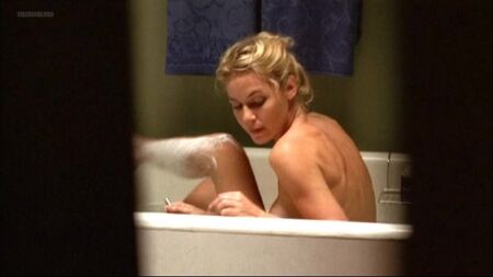 Connie Nielsen nackt – Dark Summer (2000)