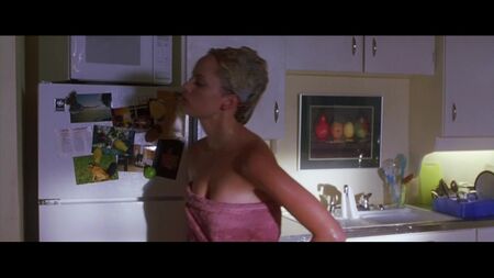 Marley Shelton – Sexy – Valentine (2001)