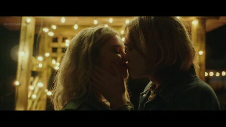Katherine Langford – Spontaneous (2020) HD 1080p Nackt? Sexy! Online anschauen / Katherine Langford – Spontaneous