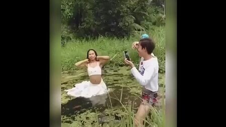 Video von „Dolbani menya kalitko“