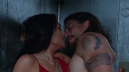 Christina Ochoa nackt – Animal Kingdom – Staffel 1, Folge 6 (USA 2016) 1080p