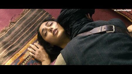 Golshifteh Farahani nackt – Der Stein der Geduld (FR-AF 2012) 1080p Online anschauen / Голшифте Фарахани – Камень терпения