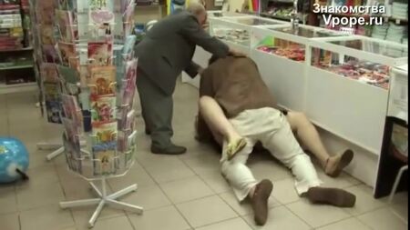 Im Shop (Amateur, Porno, Sex, Ficken, Hart, Titten, Arsch, Oral, Anal)