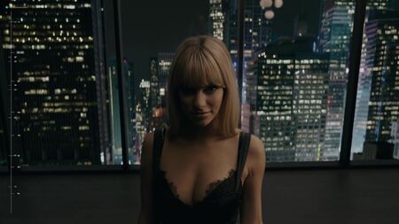 Amanda Seyfried, Jordan Claire Robbins u. a. nackt – Anon (2018) HD 1080p Web