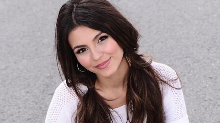 Victoria Justice – Eine sexy Zusammenstellung von heißen Musikvideos