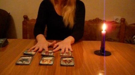 Tarot. Wahrsagen. Lernlegung. Entscheidung. Tarotkarten