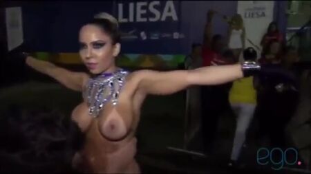 Karneval: „Mulher Melão“ zieht mit entblößten Brüsten durch die Straßen – wunderschön und umwerfend | Brazilian Girls braziliangirls