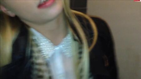Fickt eine heiße Blondine auf der Toilette [Anal, Schulmädchen, Teenager, Sex, Porno, Hure, Blowjob]