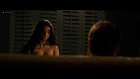 Summer Bishil (heiße Szenen mit Summer Bishil in „Nothing Is Private“ (2007))