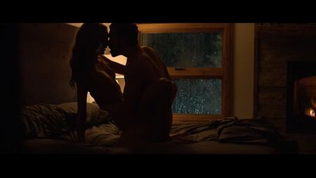Lilly Krug, Ash Santos Nackt – Shattered (2022) HD 1080p Online anschauen