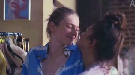 Euphoria, Staffel 2, Folge 1: Ru und Julis