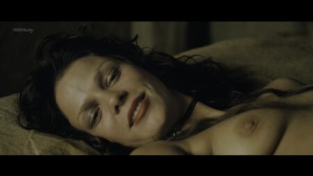 Karoline Herfurth nackt, ungenannte Orgie – Parfum – Die Geschichte eines Mörders (ES/FR/DE/US 2006) [HD 1080p]