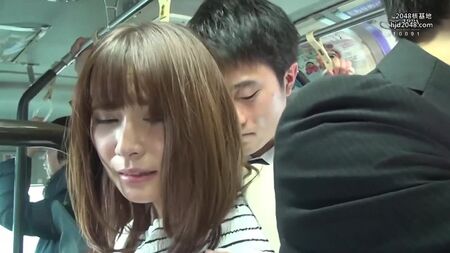 Sex im Bus in Japan – davon hat eine junge Asiatin geträumt