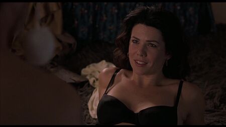 Lauren Graham sexy, Lisa Ross nackt – Bad Santa (2003) 1080p