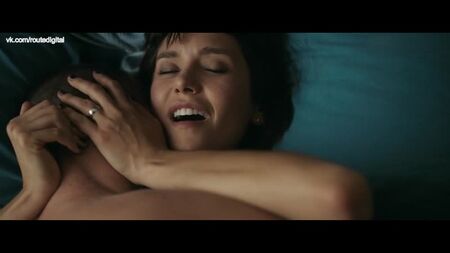 Nina Dobrev – Lucky Day (2019) 1080p WEB Nackt? Sexy! Online anschauen / Nina Dobrev – Killer auf Abruf