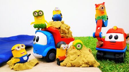 Levas kleiner Lastwagen und ein Video über #Autos: Leva und seine Freunde bauen einen Strand für die MINIONS! Levas Auto
