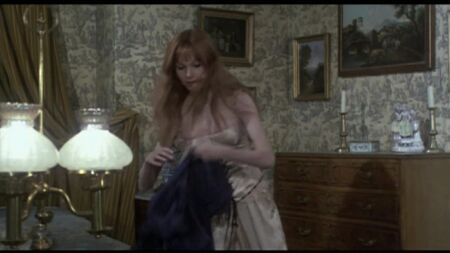 Madeline Smith, Ingrid Pitt nackt – Die Geliebten des Vampirs (1970) Online anschauen / Madeline Smith, Ingrid Pitt – Die Vampir-Geliebten