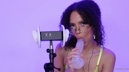 Jelzy ASMR alias Queen Jelz – Dildo-JOI (OnlyFans)