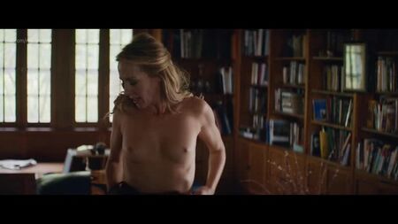 Amy Hargreaves, Olivia Luccardi, Comfort Clinton – Nude – Paint (2020) Amy Hargreaves, Olivia Luccardi, Comfort Clinton – Farbe