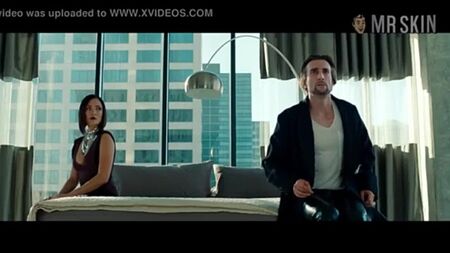 Nacktszene mit Elizabeth Olsen – XVIDEOS.COM.mp4