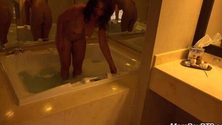Privater Sex im Badezimmer