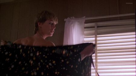 Jamie Lee Curtis (Nacktszenen von Jamie Lee Curtis in „Grandview, USA“ von 1984)