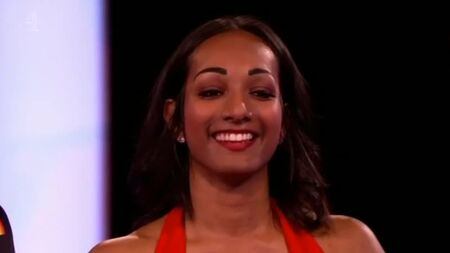 Sophie Naked Attraction [#XClass] (große Brüste, Sophie, Naked Attraction, Inderin, Britin, Spielshow, Mauritius, lange Brustwarzen)
