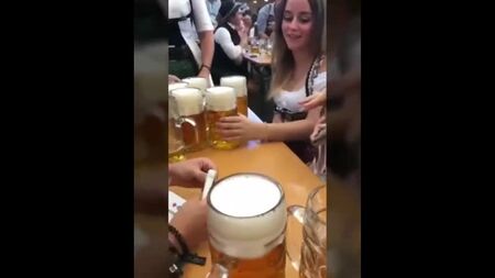 Deutsche Oktoberfest-Zusammenstellung, verrückt, Sex, Thot, Amateur, Saufgelage, Party, deutsche Pornos, Sex im Rausch, betrunken