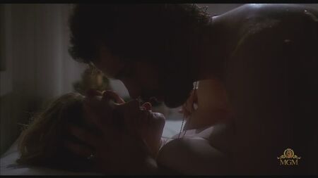Jennifer Jason Leigh nackt – Rush (1991) HDTV 1080i Online anschauen