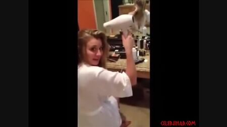 Kaley Cuoco – Durchgesickertes Sexvideo