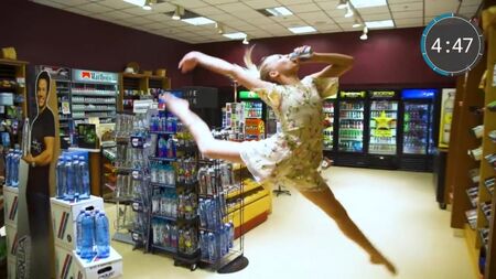 SLs DANCE MOMS: Brynn Rumfallo meistert die 10-Minuten-Foto-Challenge (plus ein tolles G